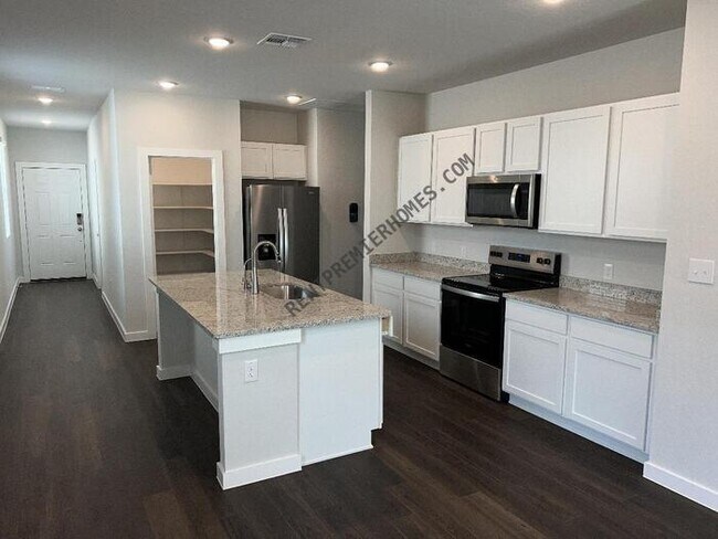 Foto del edificio - 10810 Arbol Lndg