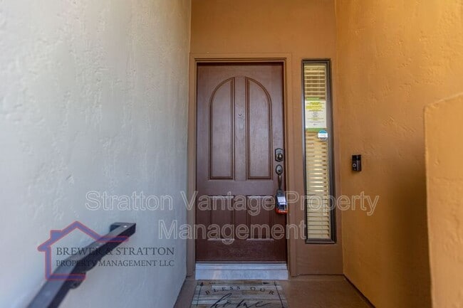 Building Photo - 21320 N 56th St