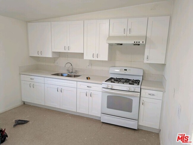 Building Photo - 13891 Moreno Rose Pl