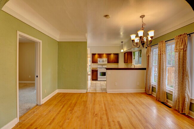 Foto del edificio - 628 Gladstone St