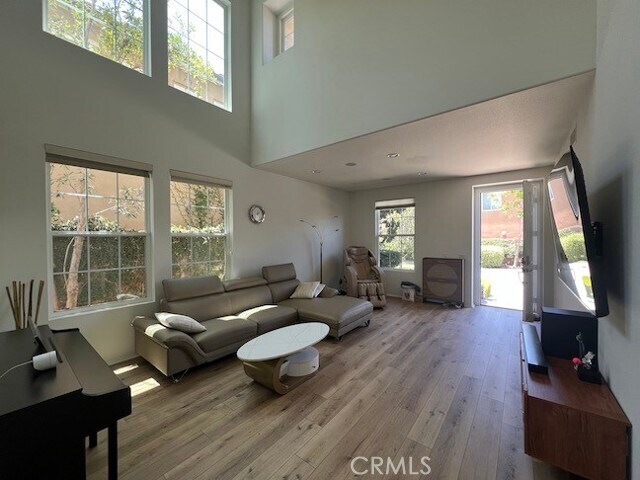 Foto del edificio - 2546 Hibiscus St