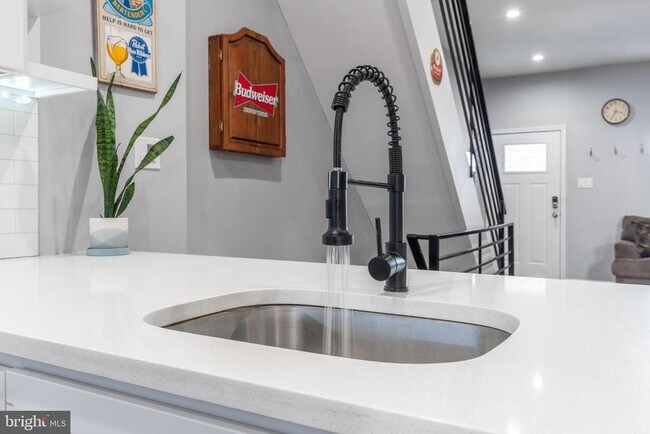 Foto del edificio - 1619 N Corlies St