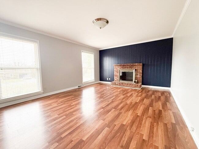 Building Photo - 3-Bedroom Home Near TTU with Fenced Backyard and Extra Storage