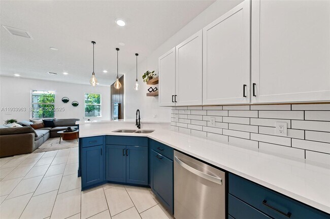 Foto del edificio - 5180 Eucalyptus Dr