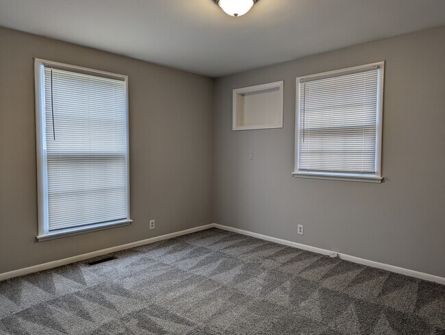 Building Photo - 5125 Whitaker