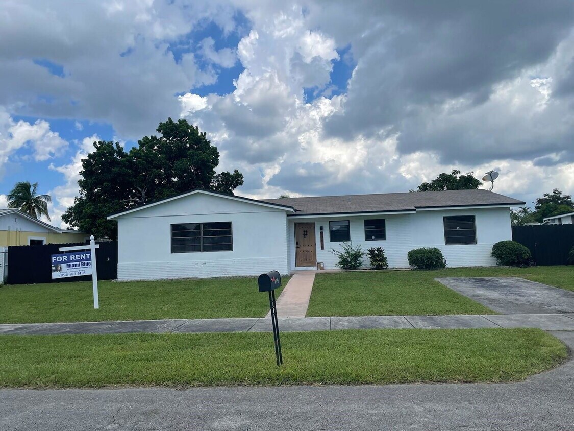 10815 SW 157th Terrace, Miami, FL 33157 House Rental in Miami, FL