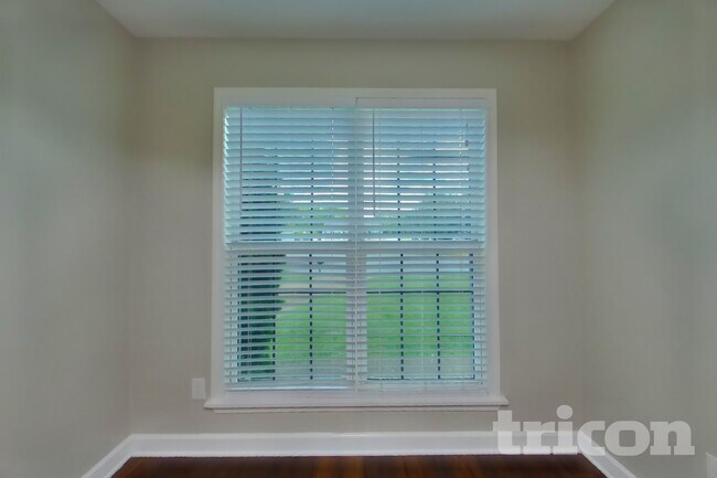 Foto del edificio - 2905 Haddox Pl
