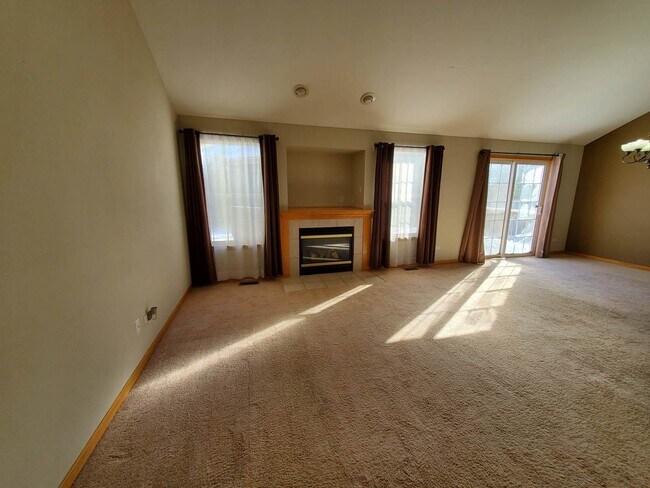 Building Photo - 1803 Sunshine Ln