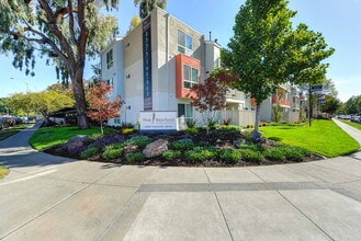 Building Photo - The Rexford