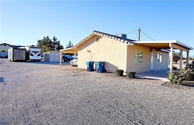 Foto del edificio - 5081 N Pioneer Way