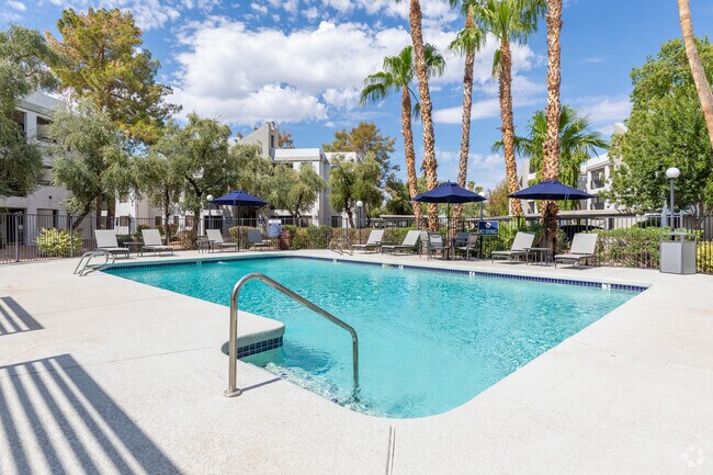 Piscina - Rise at the Northern