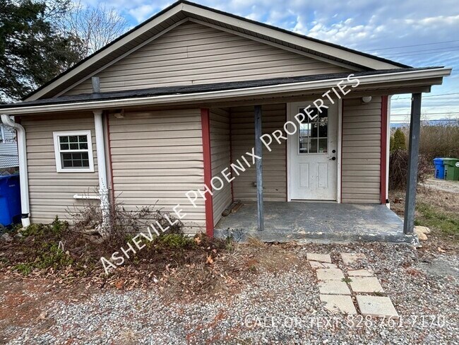 Building Photo - 356 Deaverview Road