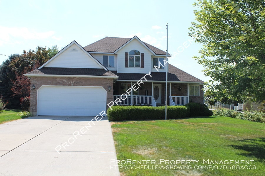 Primary Photo - Kaysville Horse Property 5 Beds, 3.5 Baths