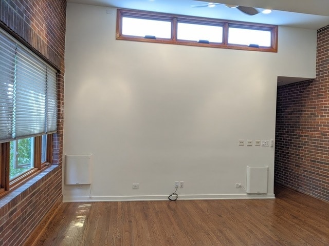 Building Photo - 1416 Hinman Ave