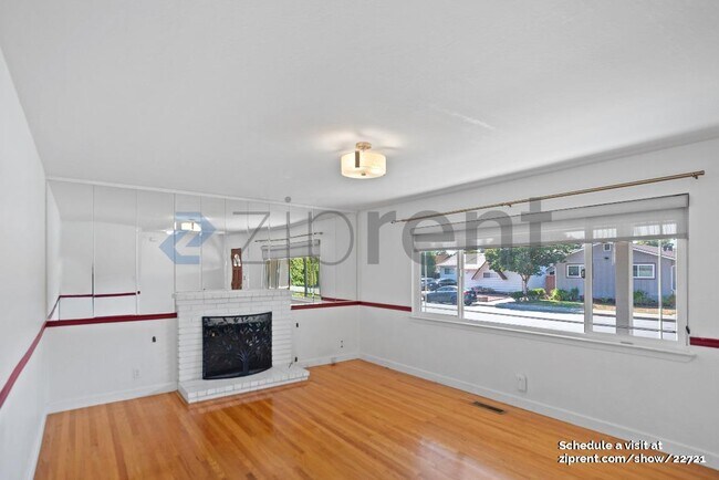 Foto del edificio - 38140 Parkmont Dr