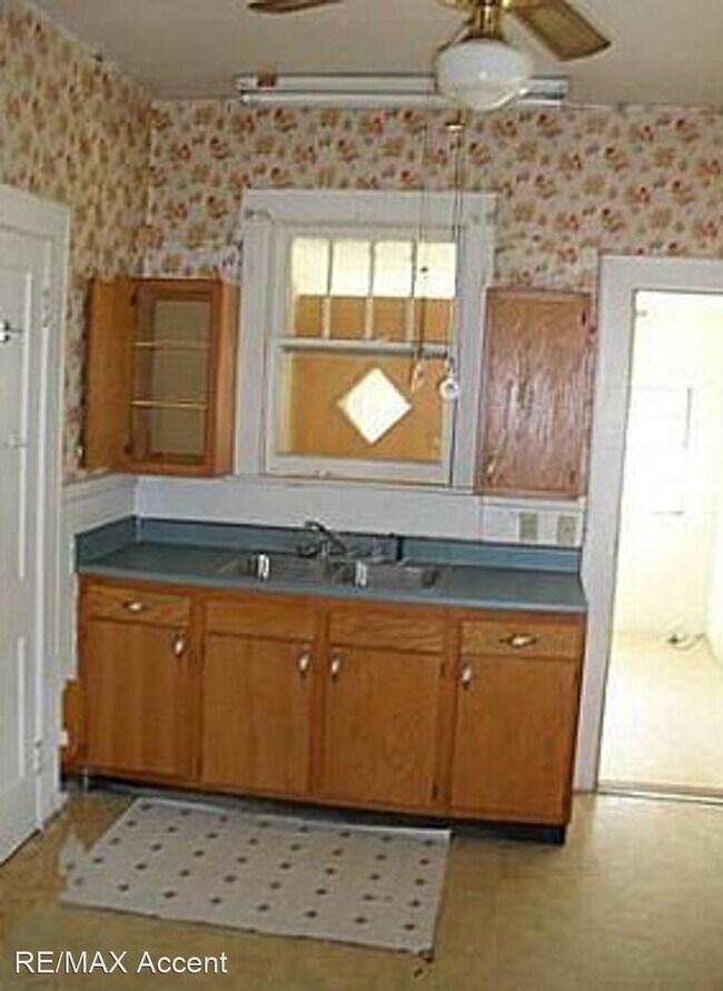 Foto del edificio - 2 br, 1 bath House - 1501 E. 33rd. St.