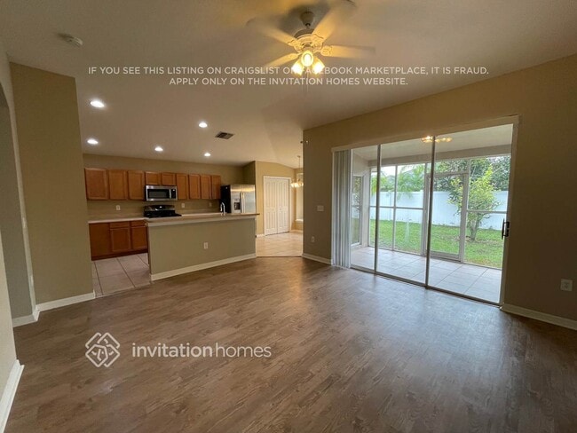 Building Photo - 24853 Siena Dr