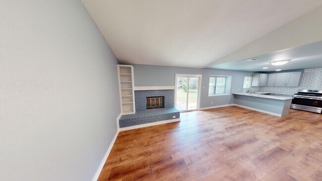 Building Photo - Lovely Round Rock Home!