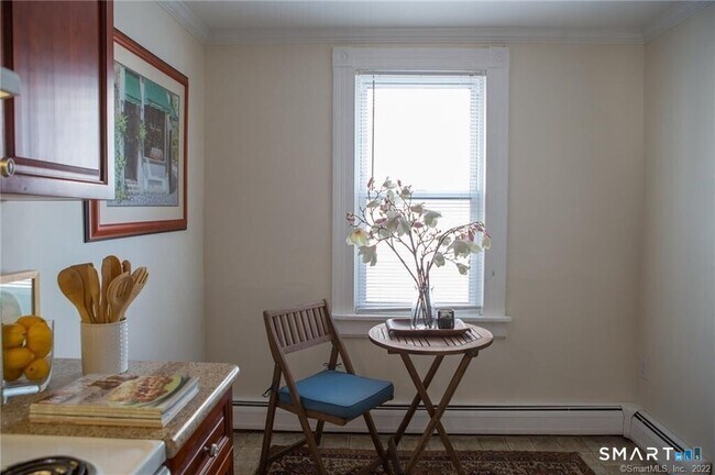 Foto del edificio - 115 Tunxis Hill Rd