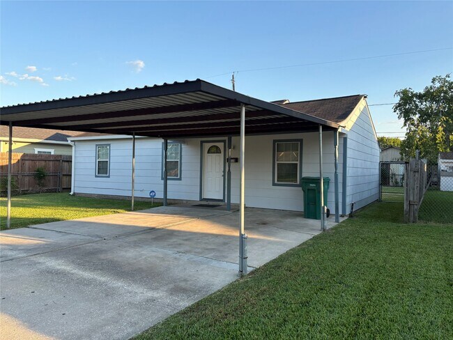 Foto del edificio - 3010 Washington St