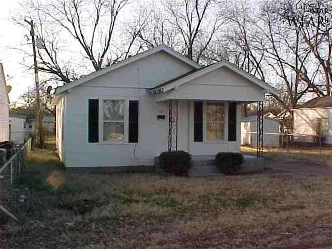 Primary Photo - 502 Rosewood St