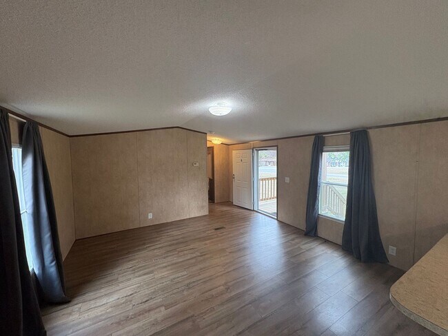 Foto del edificio - For Rent