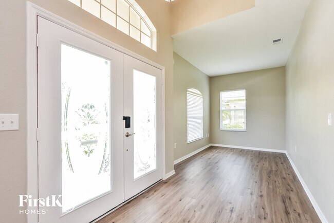 Foto del edificio - 1397 Normandy Heights Cir