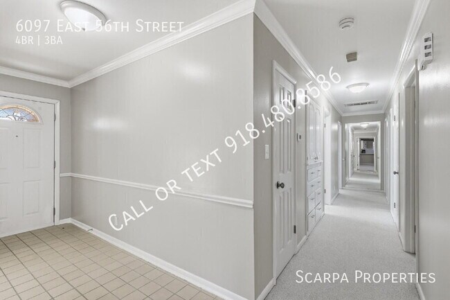 Foto del edificio - 6097 E 56th St