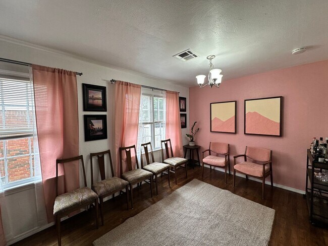 Building Photo - For Rent – Charming NW OKC Home with Solar...