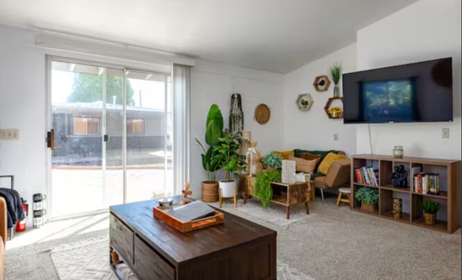 Foto principal - 1227 N Belvedere Ave