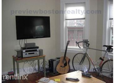 Foto principal - 310 Faneuil St