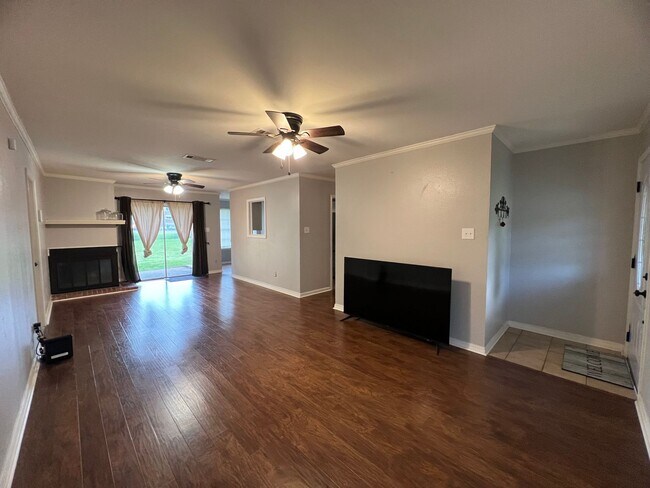 Foto del edificio - Greenacres -North Bossier.. Close to Barksdale Air Force Base..