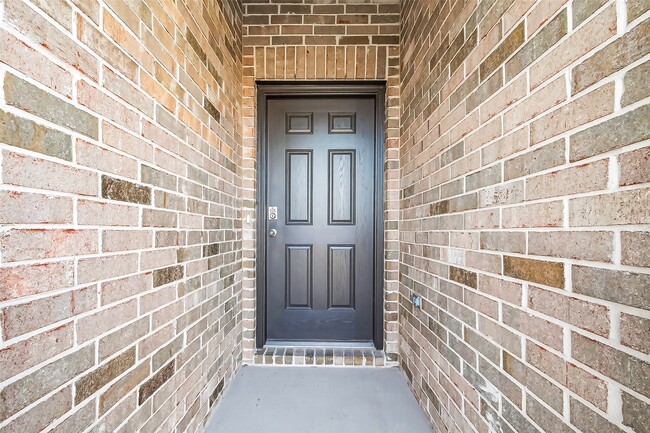 Foto del edificio - 27410 Oceanus Springs Dr