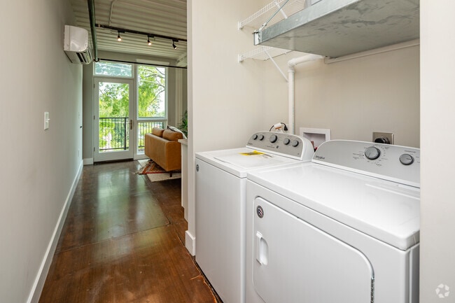 1BR, 1BA - A1 - 640SF - In-Unit Laundry - The Byrum
