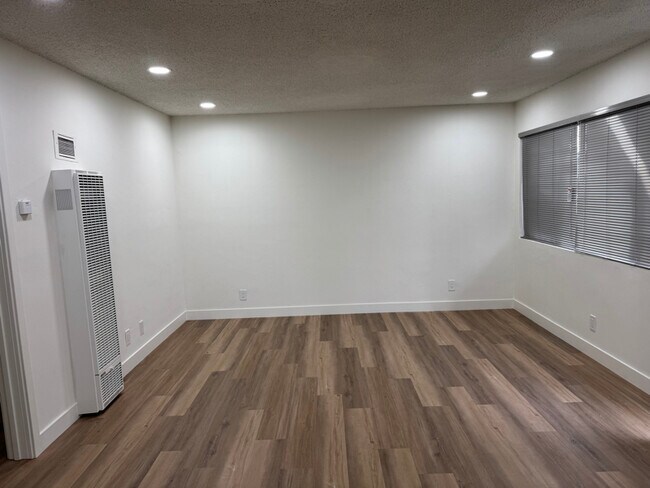 Foto del edificio - 14423 Berendo Ave