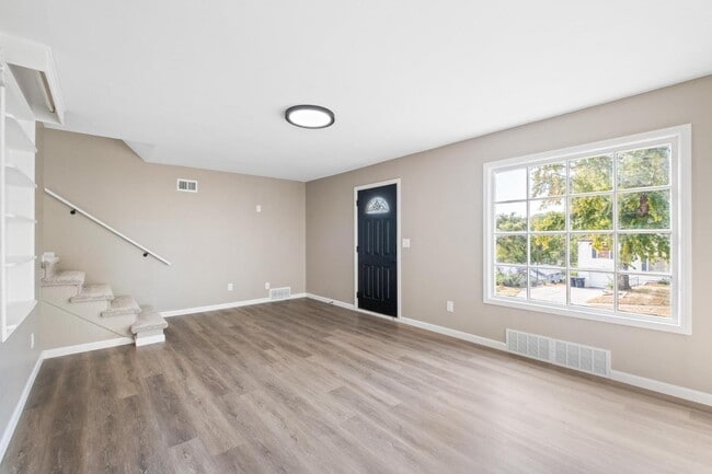 Building Photo - 3501 N 54th St