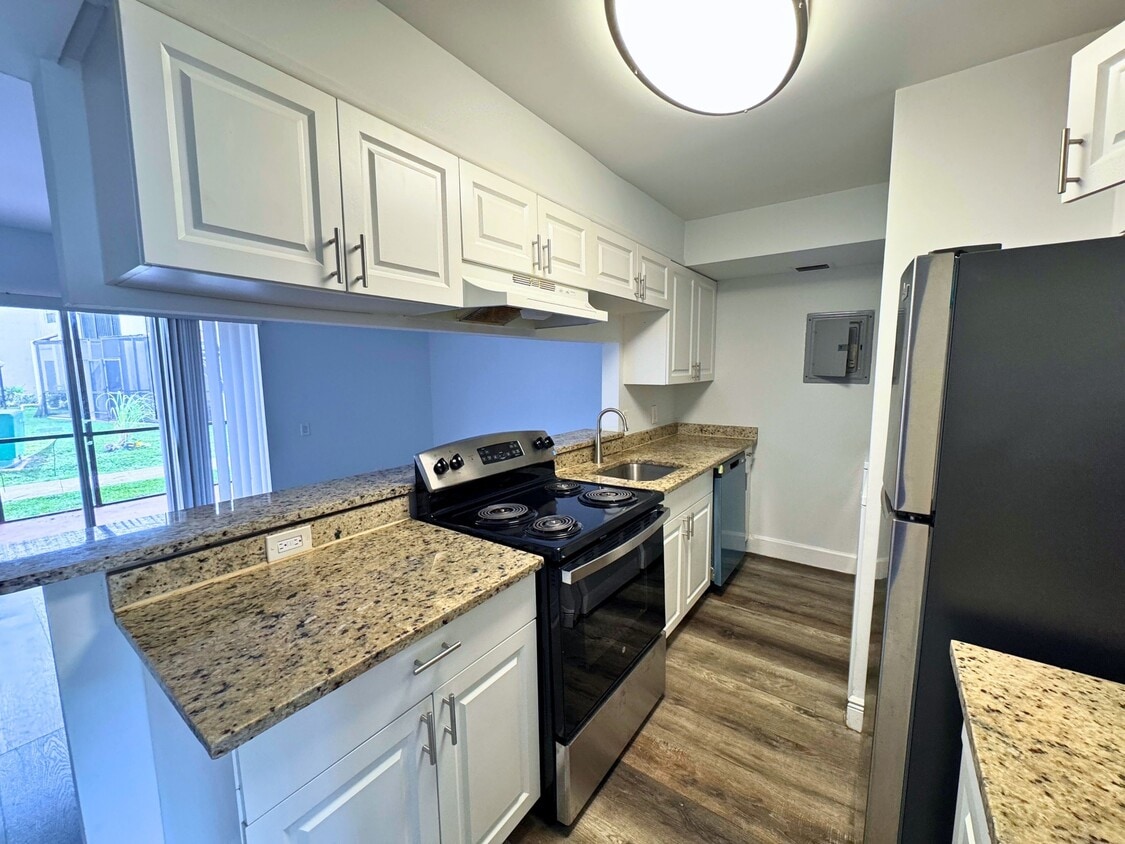 Photo - 4461 Treehouse Ln (Tamarac, FL)