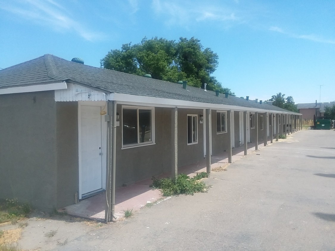 Building Photo - 11332 N State Rte 99 Hwy