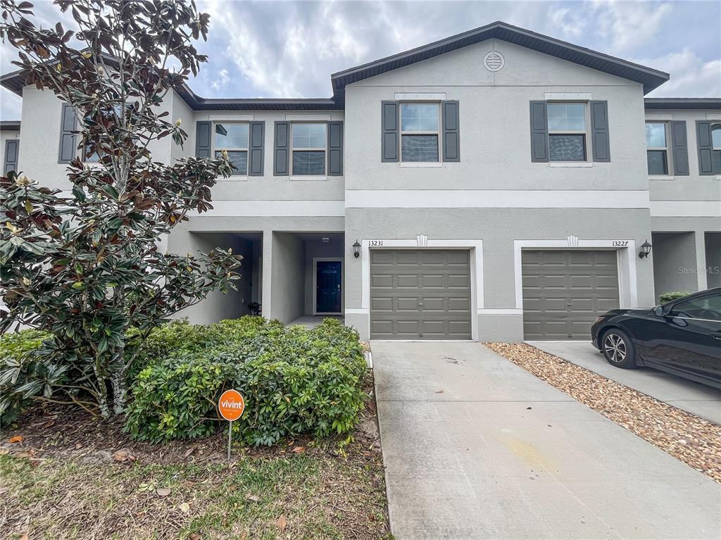 13231 Dupree Hills Pl, Riverview, FL 33579 Townhome Rentals in