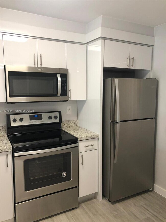 Foto del edificio - 3400 Foxcroft Rd