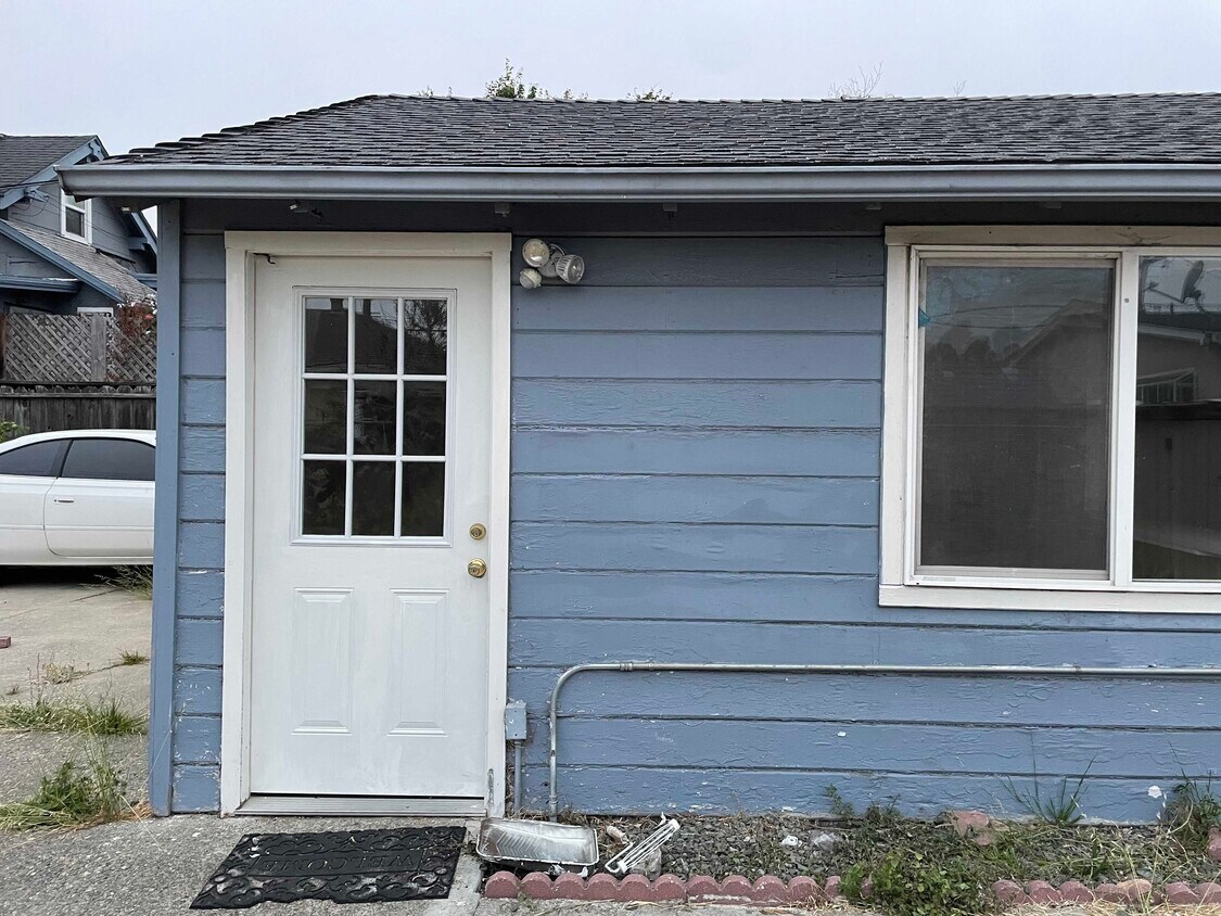 Building Photo - 4219 Nevin Ave