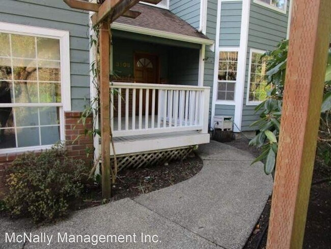 Foto del edificio - 4 br, 2.5 bath House - 3508 70th Avenue NW