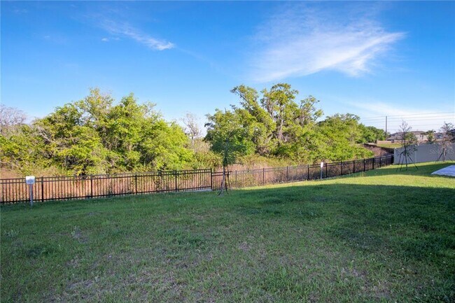 Foto del edificio - 1739 Post Oak Dr
