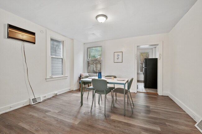 Foto del edificio - 2241 Hawthorne Ave