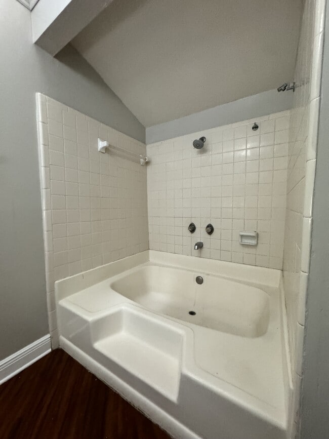 Building Photo - 1211 Stone Green Ct
