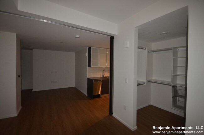 Building Photo - 340 Harrison Ave