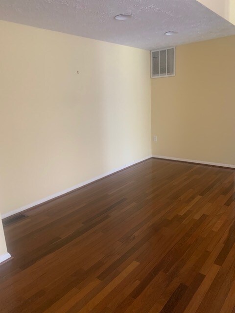Foto del edificio - 3391 Littleton Way