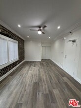 Building Photo - 738 S New Hampshire Ave