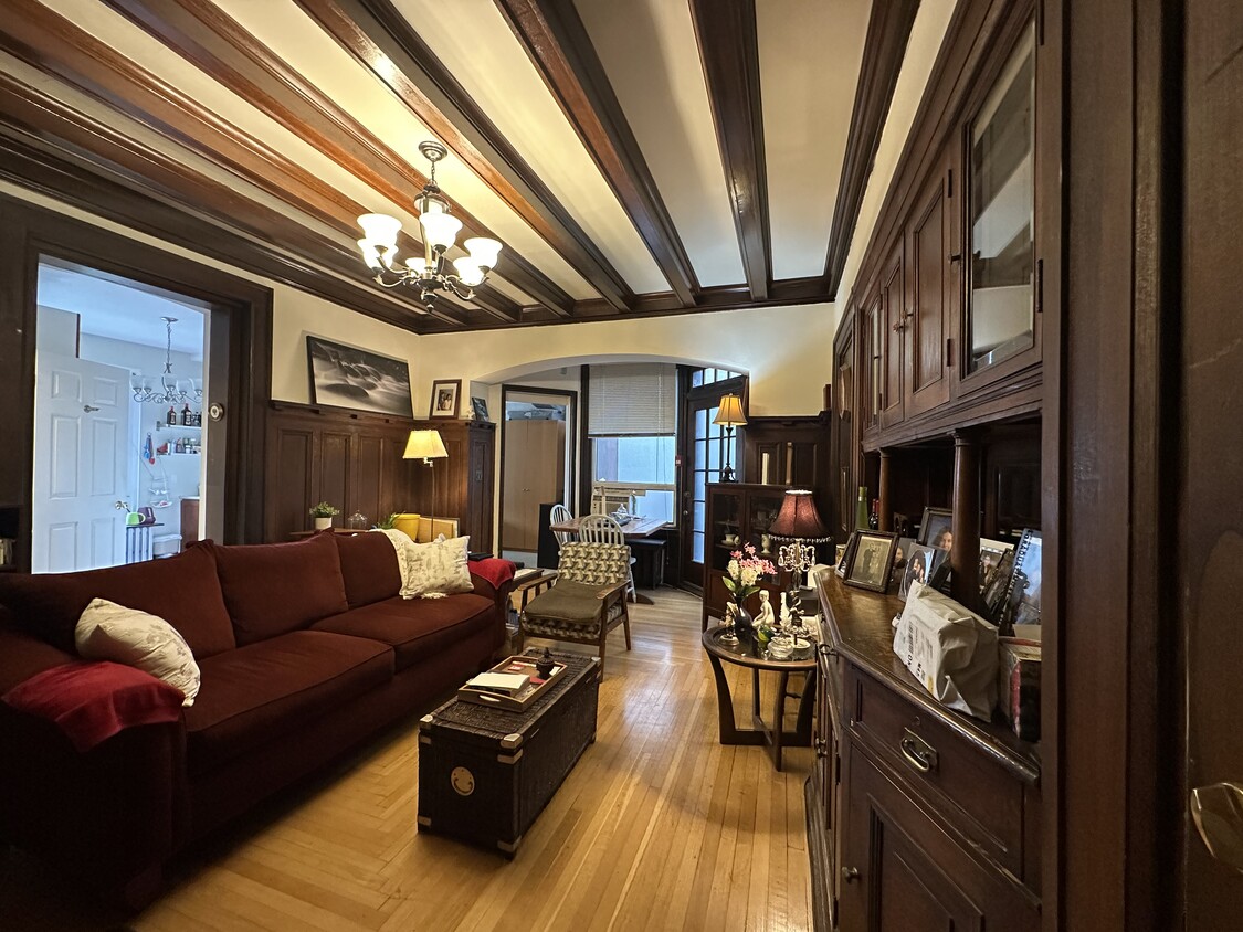Photo principale - 646 Broadview Av