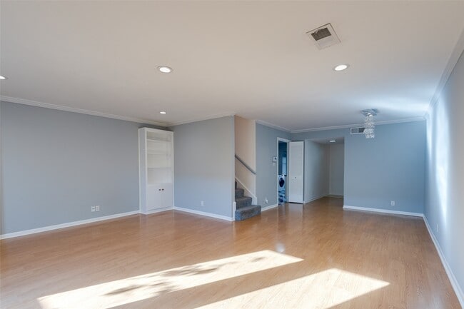 Building Photo - 6339 Briar Rose Dr